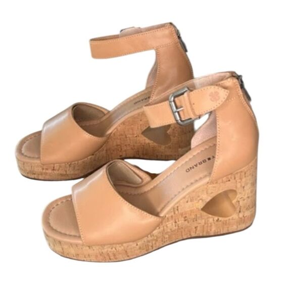 NWT LUCKY BRAND HIMMY PLATFORM WEDGE SANDALS WITH HEART WONENS SIZE 9 - Picture 2 of 7